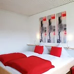 Ξενοδοχείο Rotes Haus