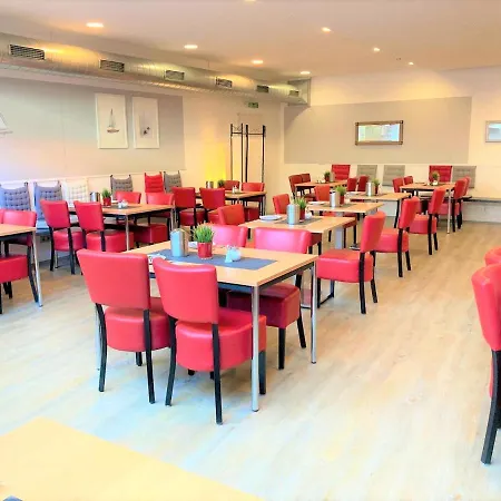 Rotes Haus فندق اوبرلنغن