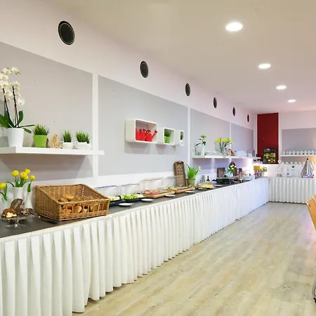 Szálloda Rotes Haus 3*