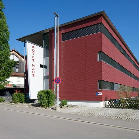Rotes Haus فندق اوبرلنغن